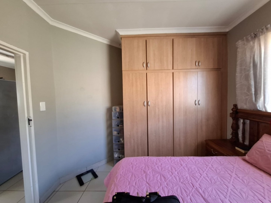 2 Bedroom Property for Sale in Noordhoek Free State